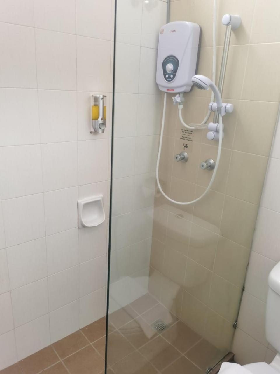Lovita Hotel Κουαντάν Εξωτερικό φωτογραφία