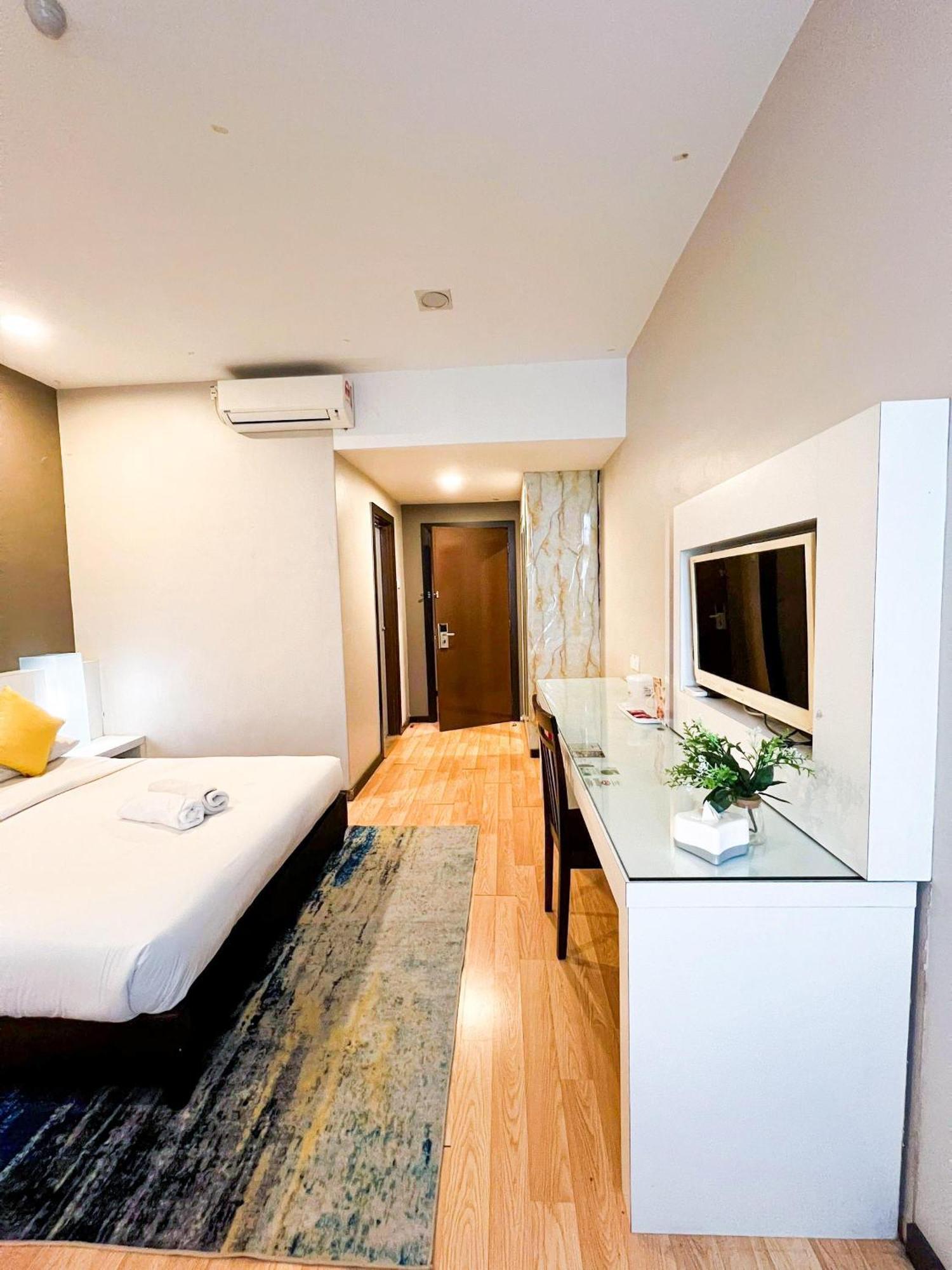 Lovita Hotel Κουαντάν Εξωτερικό φωτογραφία